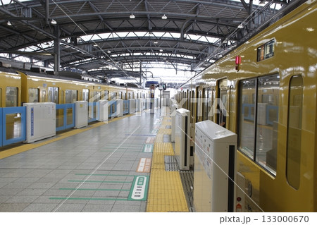 ［SI01］西武池袋線　池袋駅ホームにて 133000670