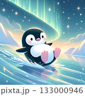 オーロラの夜に氷の上を滑るペンギン 133000946