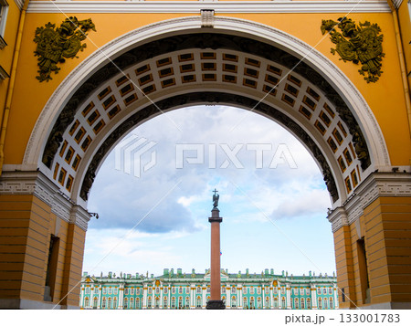 Column and Palace in Arch in St Petersburg city 133001783