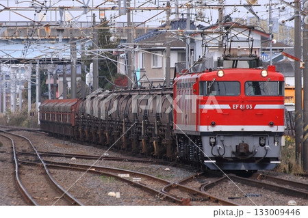 EF81-95号機(エクスプレスレインボー機)牽引の鉱石輸送列車(安中貨物)_2010/12/2撮影 133009446