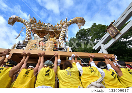 播州姫路の秋祭り　英賀神社　屋台の宮入風景 133009917