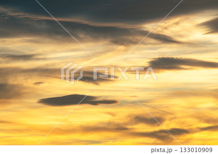 まだらに広がる夕焼け雲　c-2-3 フィルム調 133010909