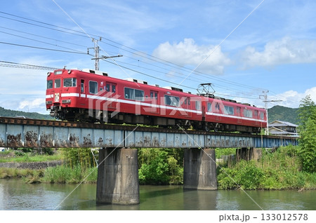名鉄広見線6000系電車 白帯6011編成 133012578
