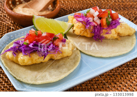 タコス・デ・ぺスカード・エスティーロ・エンセナーダ タコス・デ・ぺスカード・エスティーロ・エンセナーダ 133013998