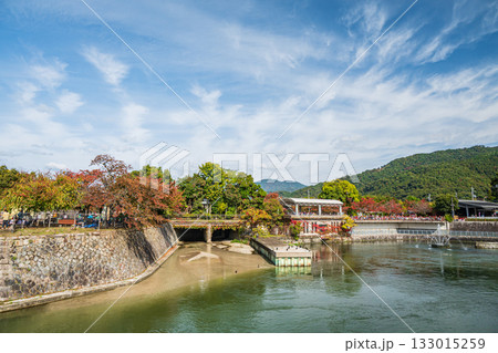 秋の琵琶湖疏水 南禅寺船溜 京都市 秋の琵琶湖疏水 南禅寺船溜 京都市 133015259