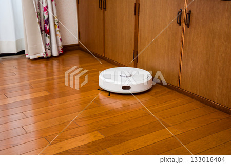 家事支援ロボット、自動掃除ロボット 133016404