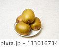 キウイフルーツ、新鮮なゴールドキウイ 133016734