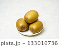 キウイフルーツ、新鮮なゴールドキウイ 133016736