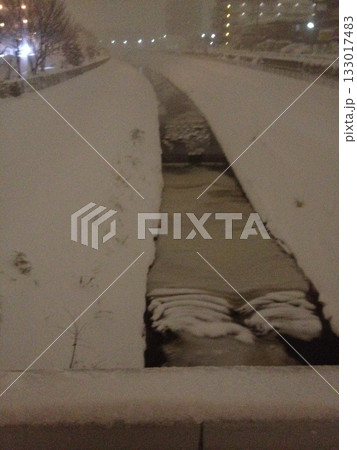 Snow and rivers 02 133017483