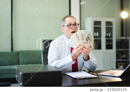 Professional male lawyers consulting on legal cases in a modern office. Perfect for law, business, justice, legal advice, corporate attorneys Professional male lawyers consulting on legal cases in a modern office. Perfect for law, business, justice, legal advice, corporate attorneys 133020134