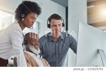 Help, call center and team for telemarketing, talking and collaboration for system update, crm company and process. Staff, employees and consultants in office, customer service and technical support 133020701