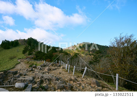 大菩薩嶺の登山道 大菩薩嶺の登山道 133022511