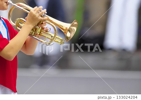 マーチングバンド パレード 楽器 マーチングバンド パレード 楽器 133024204