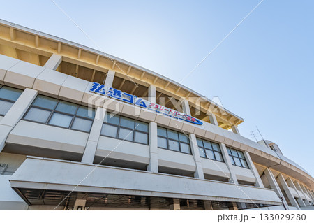 宮城県仙台市　晴天の弘進ゴムアスリートパーク仙台（仙台市陸上競技場） 133029280