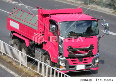 ダンプトラック　イメージ 133030063