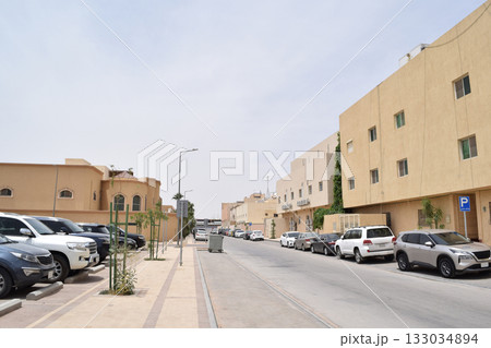 サウジアラビア・リヤドの住宅街 133034894