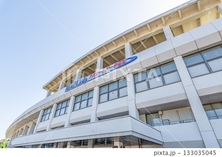 宮城県仙台市　晴天の弘進ゴムアスリートパーク仙台（仙台市陸上競技場） 133035045