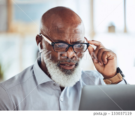 Confused black man, glasses or reading laptop in corporate office of finance budget crisis, taxes audit problem or financial loss. Mature CEO, doubt or businessman with technology or investment fail 133037119