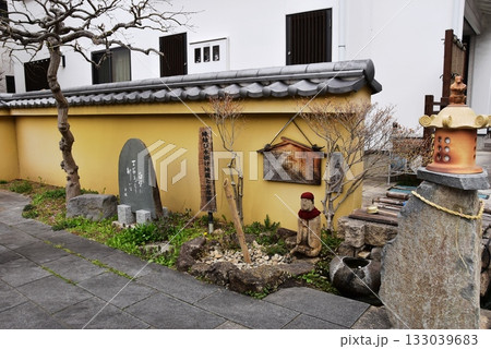 上田市 旧北国街道柳町入口の縁結び水掛地蔵と水琴窟 上田市 旧北国街道柳町入口の縁結び水掛地蔵と水琴窟 133039683