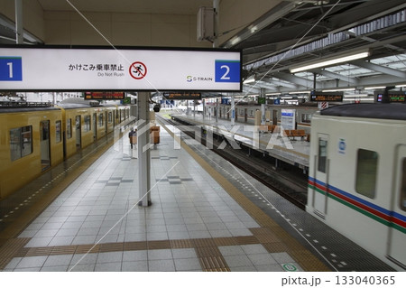 ［SI26］西武池袋線　飯能駅ホームにて 133040365