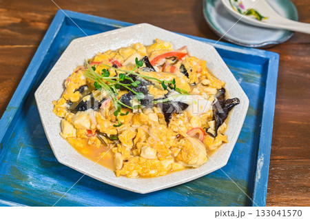 きくらげとカニカマの豆腐卵とじ きくらげとカニカマの豆腐卵とじ 133041570