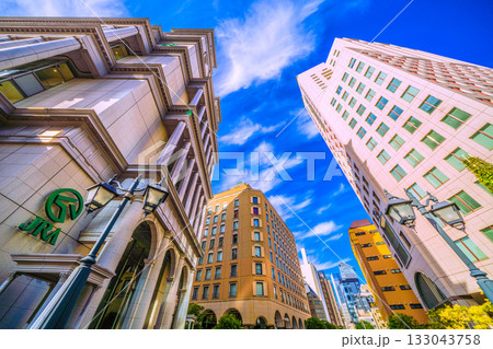 日本の東京都市景観 東新橋二丁目などを望む。奥に虎ノ門ヒルズなどが見える＝11月12日 133043758