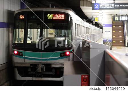 ［SR20］埼玉高速鉄道川口元郷駅ホームにて 133044020