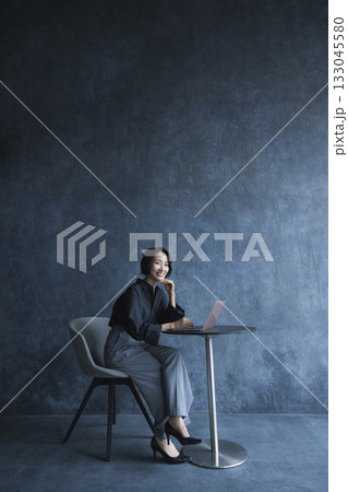 ビジネスウーマン ビジネスウーマン 133045580