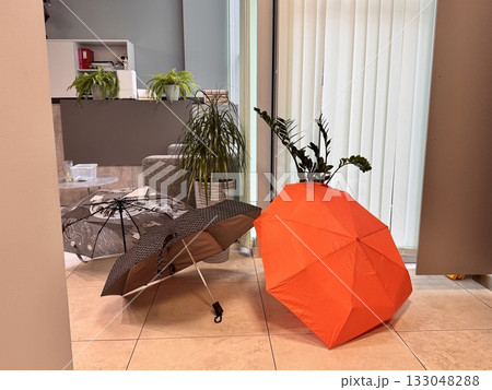 Colorful umbrellas in the office lobby 133048288
