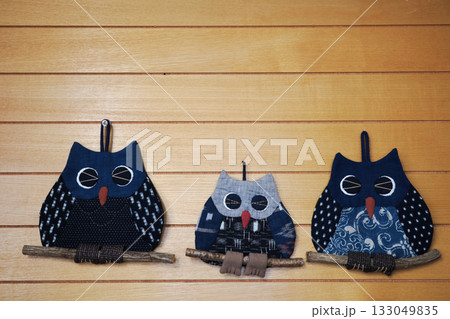 藍染生地のフクロウ親子 藍染生地のフクロウ親子 133049835