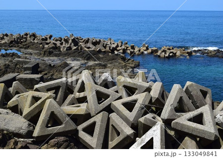 海岸の波消しブロック 海岸の波消しブロック 133049841