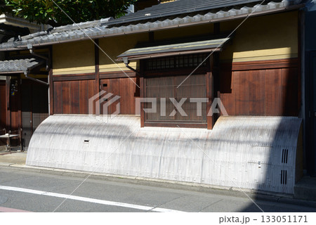 街角の風景　犬矢来 133051171