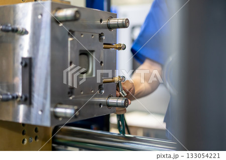 工場設備の風景 133054221