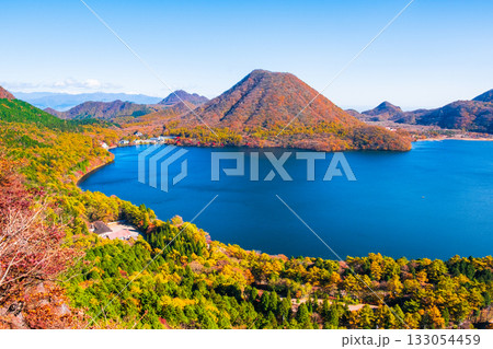 榛名山(秋):掃部ヶ岳・硯岩からの眺め 榛名山(秋):掃部ヶ岳・硯岩からの眺め 133054459