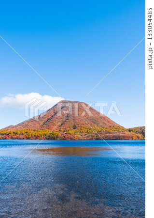 榛名山・榛名湖・榛名富士(秋) 榛名山・榛名湖・榛名富士(秋) 133054485