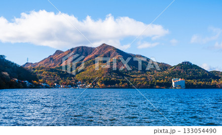 榛名山・榛名湖・掃部ヶ岳(秋) 榛名山・榛名湖・掃部ヶ岳(秋) 133054490