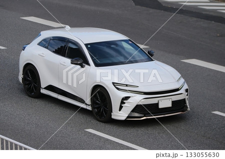 白い国産スポーツカー　イメージ 133055630