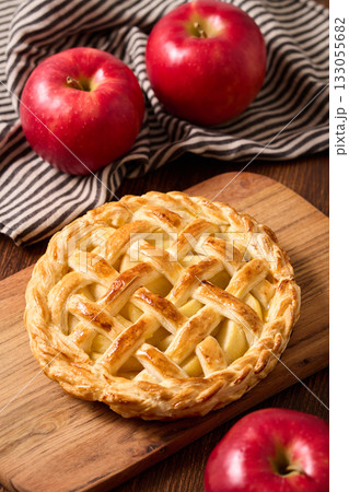 ホームメイドのアップルパイ ホームメイドのアップルパイ 133055682