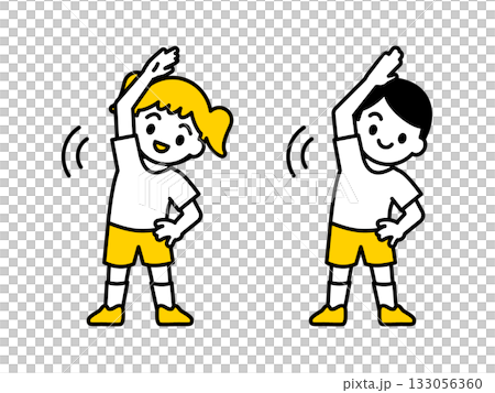 準備運動をする子ども01 133056360