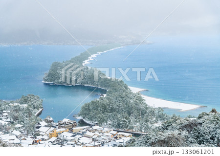 天橋立の雪景色 133061201