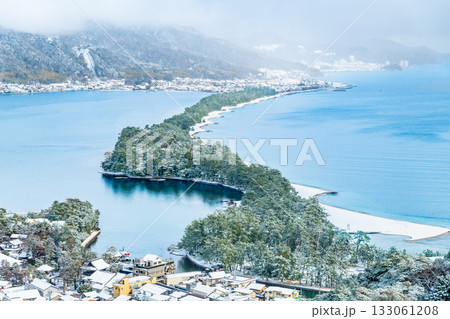 天橋立の雪景色 133061208