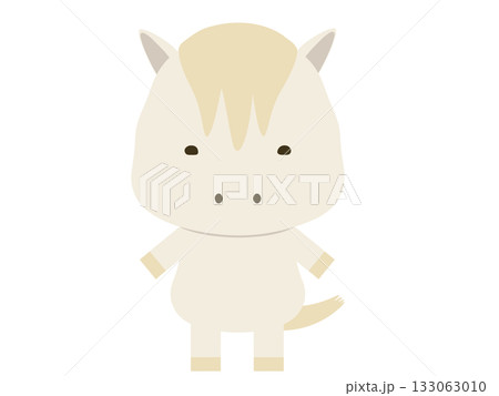 立っている白い馬 133063010