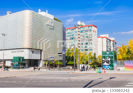 ソウル　江南　韓流スター通り（K-STAR ROAD） 133065242