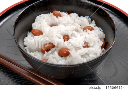 紅大豆を炊いて作った豆ごはん 紅大豆を炊いて作った豆ごはん 133066124