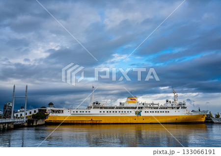 青函連絡船　メモリアルシップ　八甲田丸【青森県青森市】 133066191