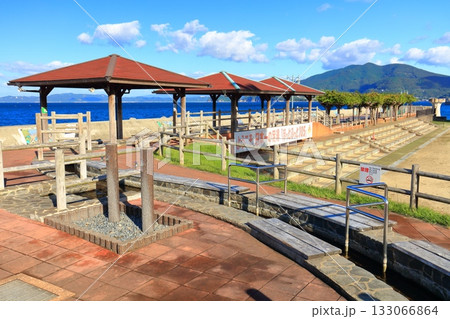 【長崎県】晴天の小浜温泉 足湯(ほっとふっと105) 【長崎県】晴天の小浜温泉 足湯(ほっとふっと105) 133066864
