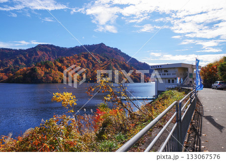 奥只見湖の紅葉 奥只見湖の紅葉 133067576
