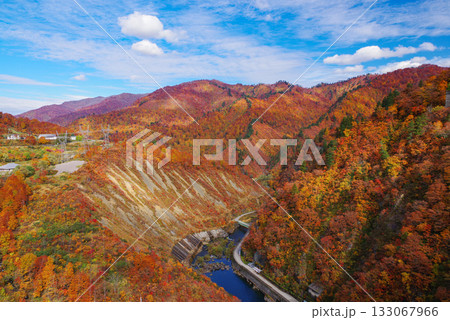 奥只見湖の紅葉 奥只見湖の紅葉 133067966
