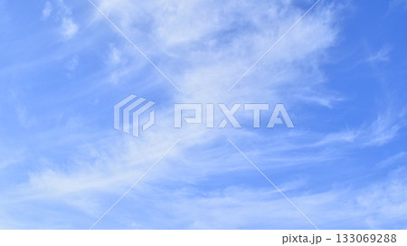爽やかな大空　16:9（ fix撮影 ） 133069288