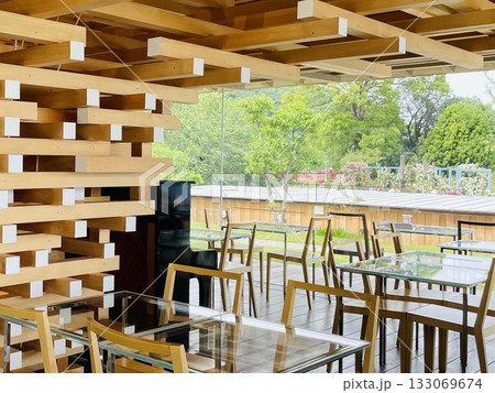木の温もりを感じる建築 隈研吾設計のCOEDA HOUSE(熱海フォレスト) 木の温もりを感じる建築 隈研吾設計のCOEDA HOUSE(熱海フォレスト) 133069674